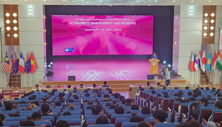 Conference highlights challenges to Vietnam’s economy amid global turbulence